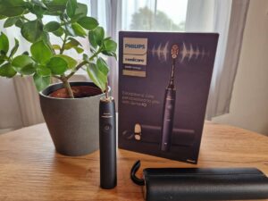 Philips SonicCare DiamondClean Prestige 9900 - 01