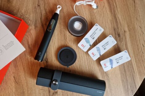 Oclean X Ultra S Black sonický kartáček - 03