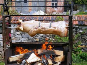 TOP produkty: Grill na sele, prase či kýtu