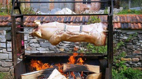 TOP produkty: Grill na sele, prase či kýtu