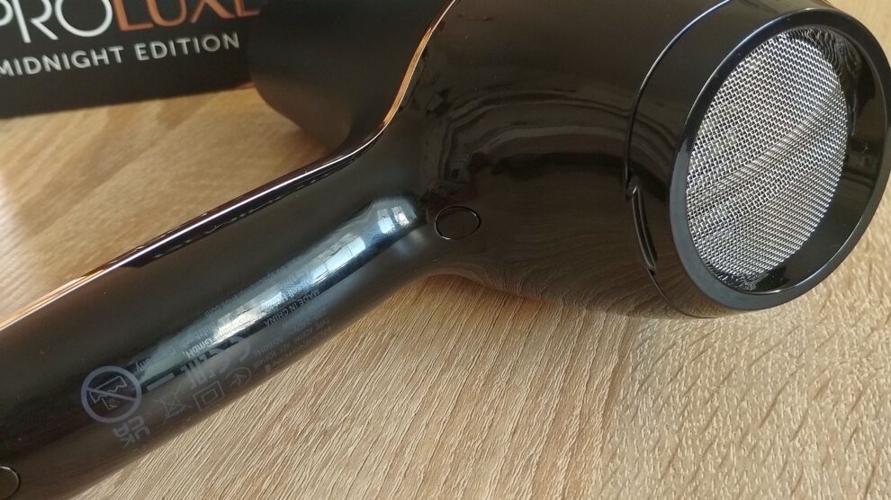 Fén Remington PROluxe AC9140b Detail zadní části