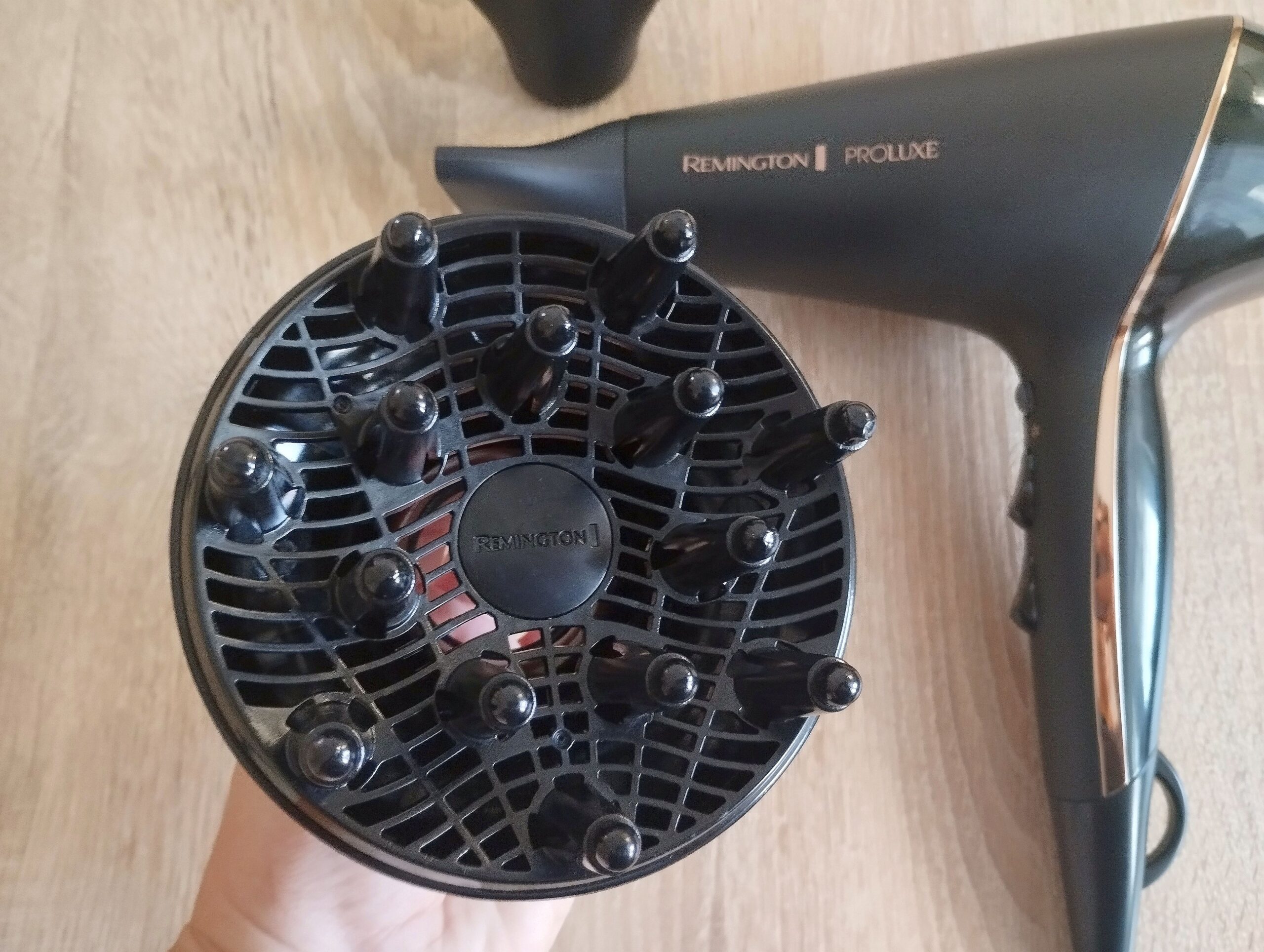 Fén Remington PROluxe AC9140b – detail difuzéru