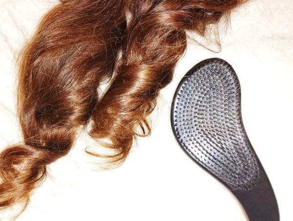 kvalitní hřebeny a kartáče