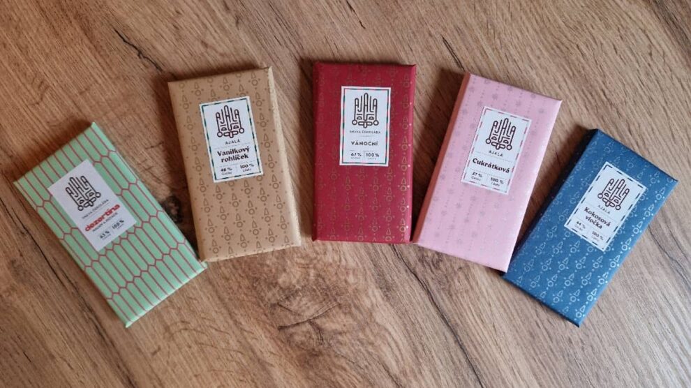 Recenze čokolády Ajala - vánoční příchutě