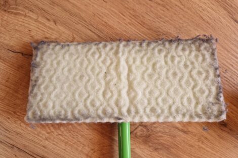 Swiffer Sweeper na podlahy - "prachovka" po použití