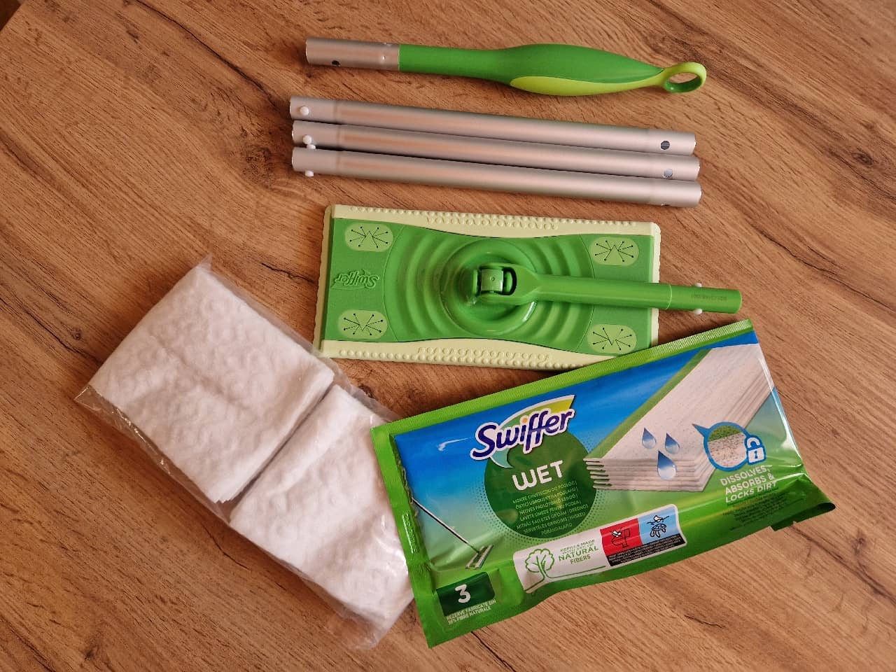 Swiffer Sweeper na podlahy - obsah balení