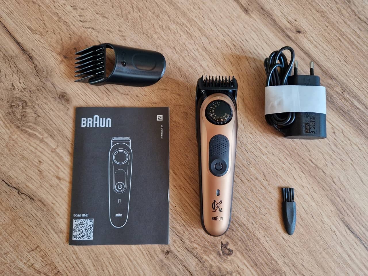 Zastřihovač KING C. GILLETTE Beard Trimmer PRO - obsah balení