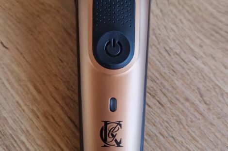 Zastřihovač KING C. GILLETTE Beard Trimmer PRO - spínací tlačítko