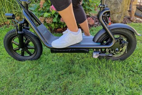 Elektrokoloběžka AERIUM AOVO PRO COMFORT V2 - 13(1)