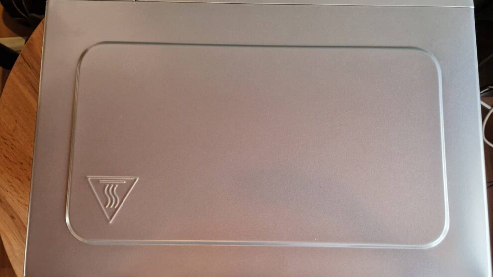 Mikrovlnka MORA MT 423 S - pohled shora