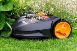 TOP produkty: robotické sekačky bez vodícího drátu