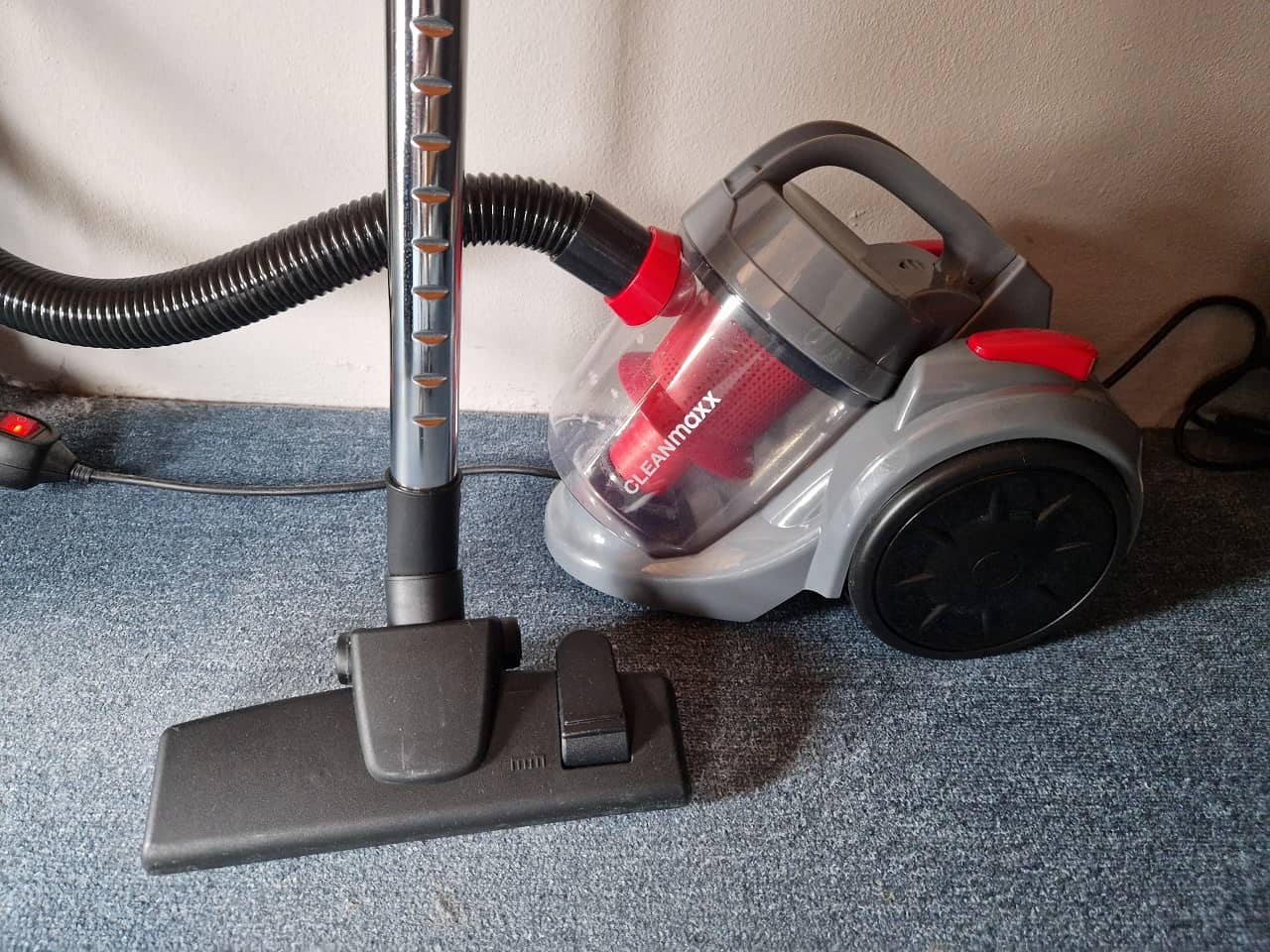 CleanMaxx Bezsáčkový cyklónový podlahový vysavač BCC-14638